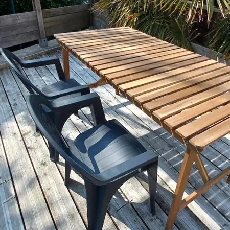 Maison Au Calme Avec Jardin Et Grande Terrasse بيت للعطل *