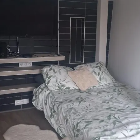 Maison Au Calme Avec Jardin Et Grande Terrasse *