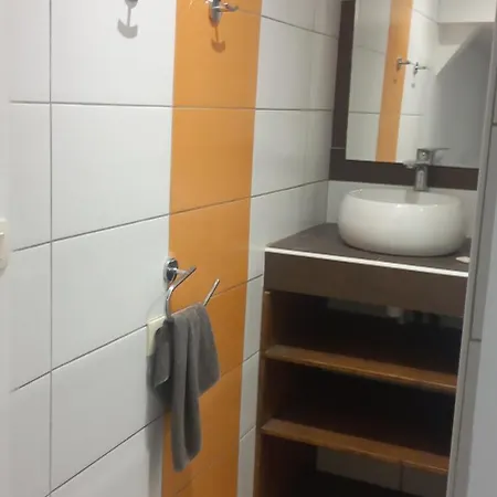 Vakantiehuis Maison Au Calme Avec Jardin Et Grande Terrasse